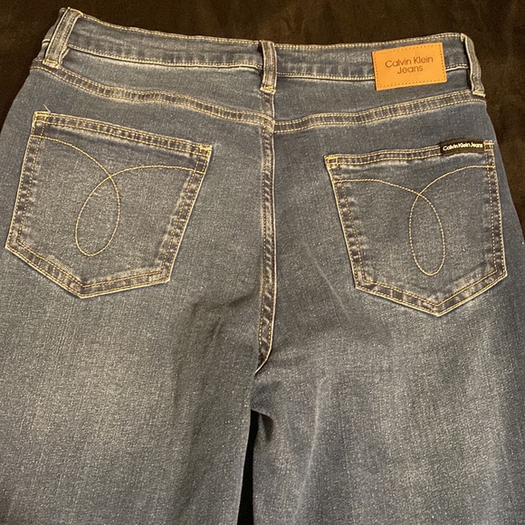 Jeans - Picture 4 of 11